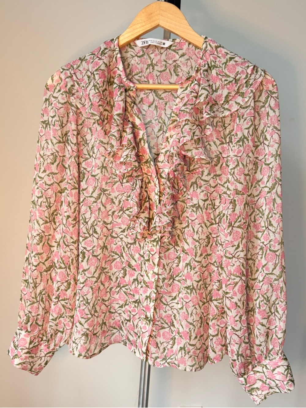 Zara Pink and Green Floral Ruffle Blouse